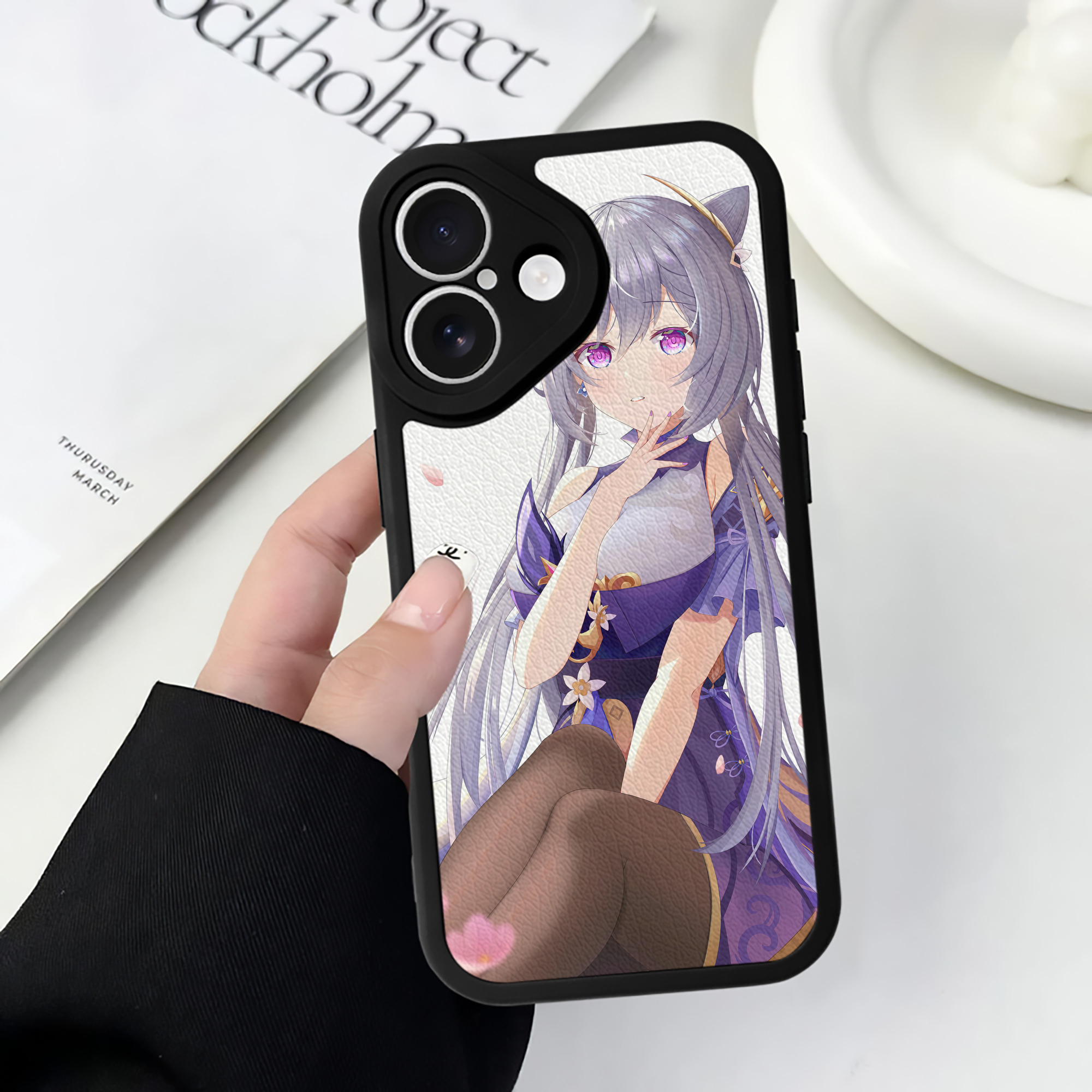 げんし神 genshin 【iPhone 16シリーズ対応】シリコンスマホケース（レザー調） 材質：シリコン